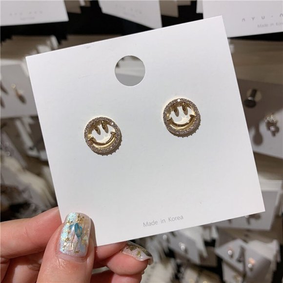 NEW Yellow Gold Diamond Smiley Face Stud Earrings - Picture 11 of 12